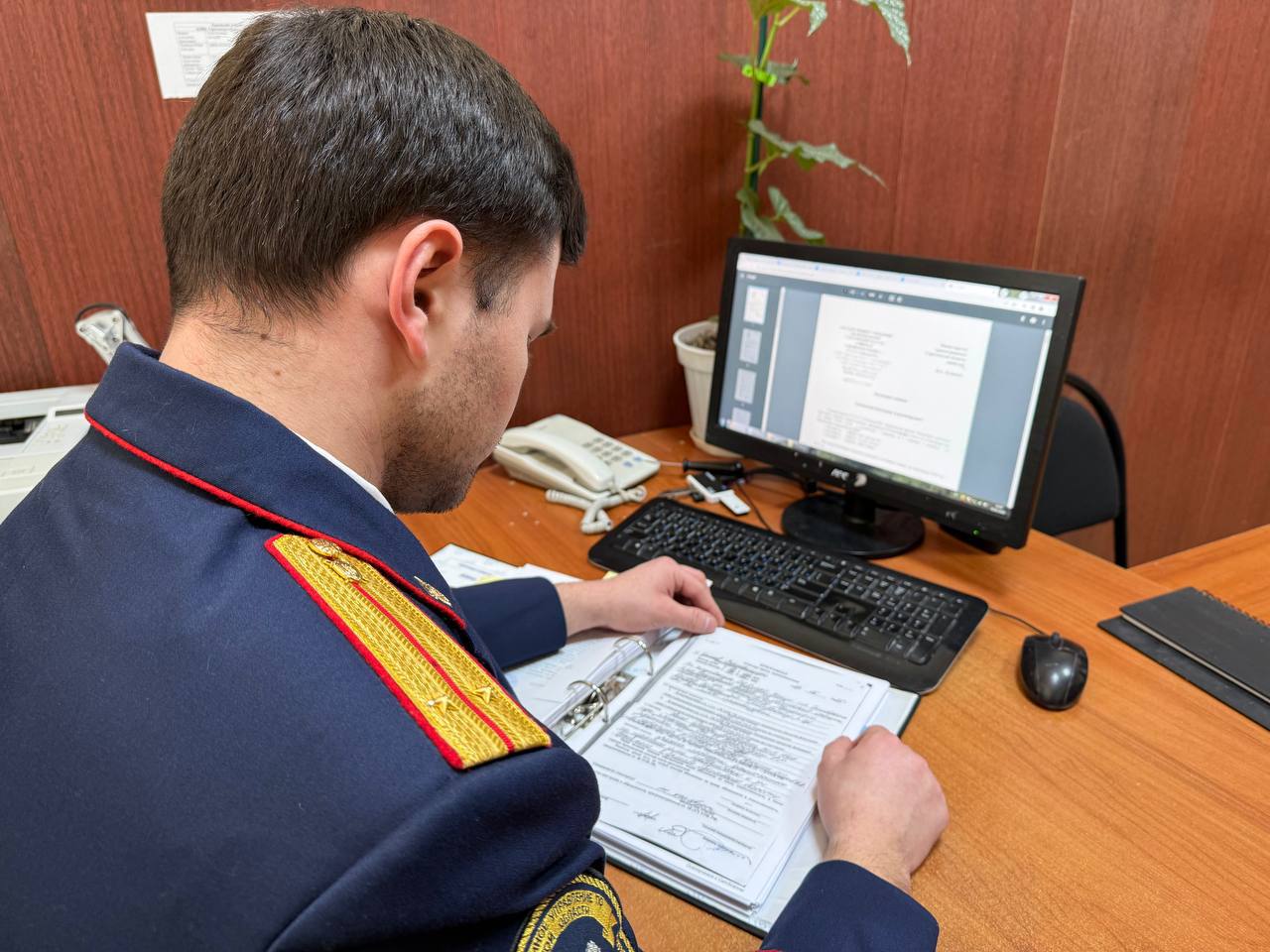 Саратовские полицейские помогли незаконно перейти границу 40 мигрантам